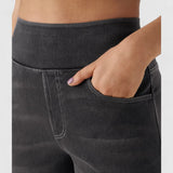 Upanje - udobne in elastične hlače z visokim pasom