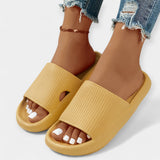 Copati za dom in plažo