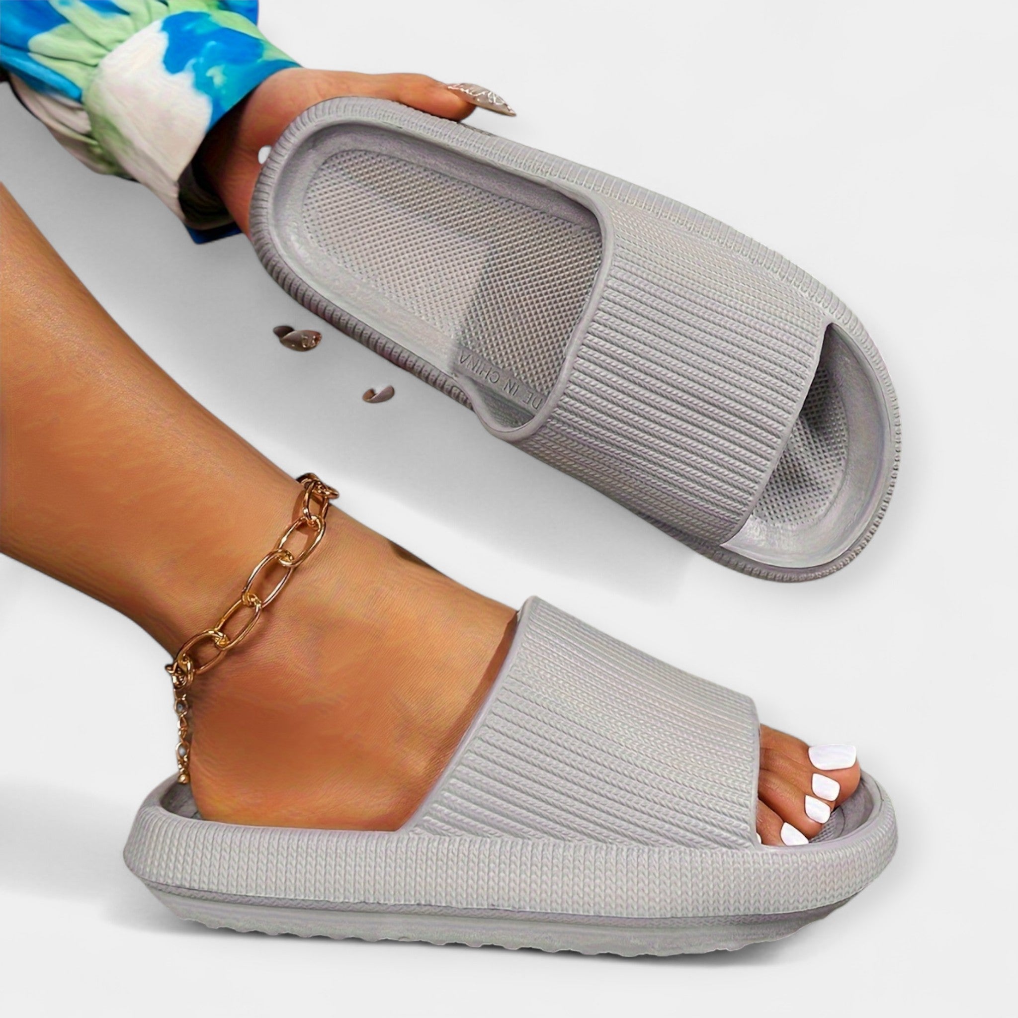 Copati za dom in plažo